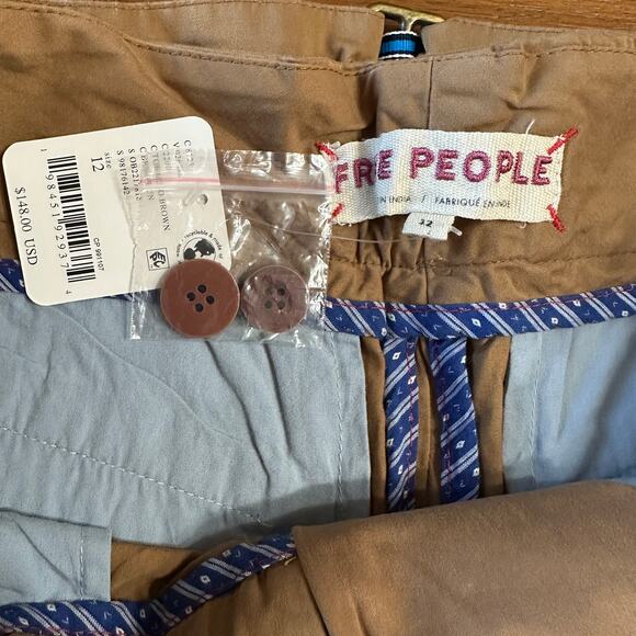 Free People Wide Leg Buckle Back Trousers, khaki tan, cotton, boho, size 12 NWT - Picture 6 of 8